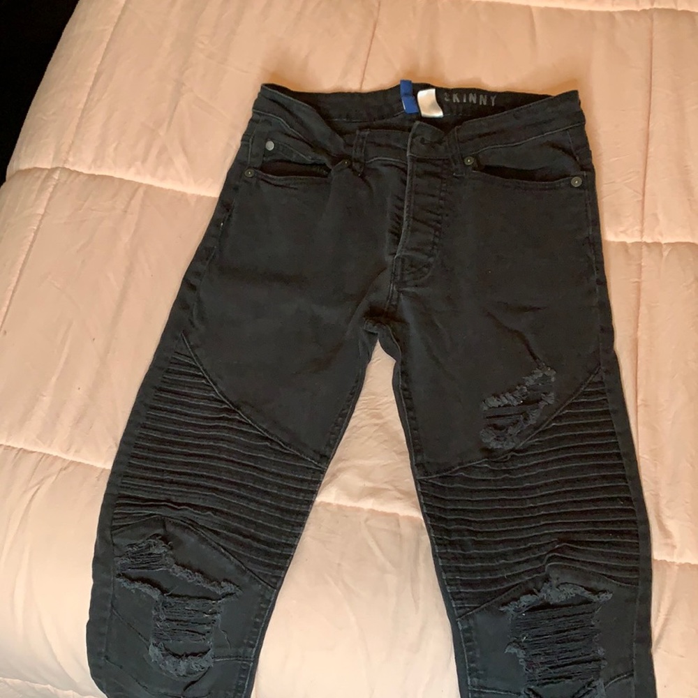 Black Skater Boy Ripped Skinny Jeans